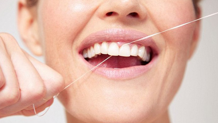 zdravlje-zuba-upotreba-konca-za-zube